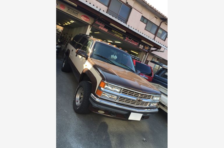 サバーバン 車検 Amp リフトアップで入庫してきました 横須賀で評判の自動車修理業者 Fix Roomが運営するブログです