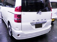 損傷部分が分かるように車体全体を撮影してください